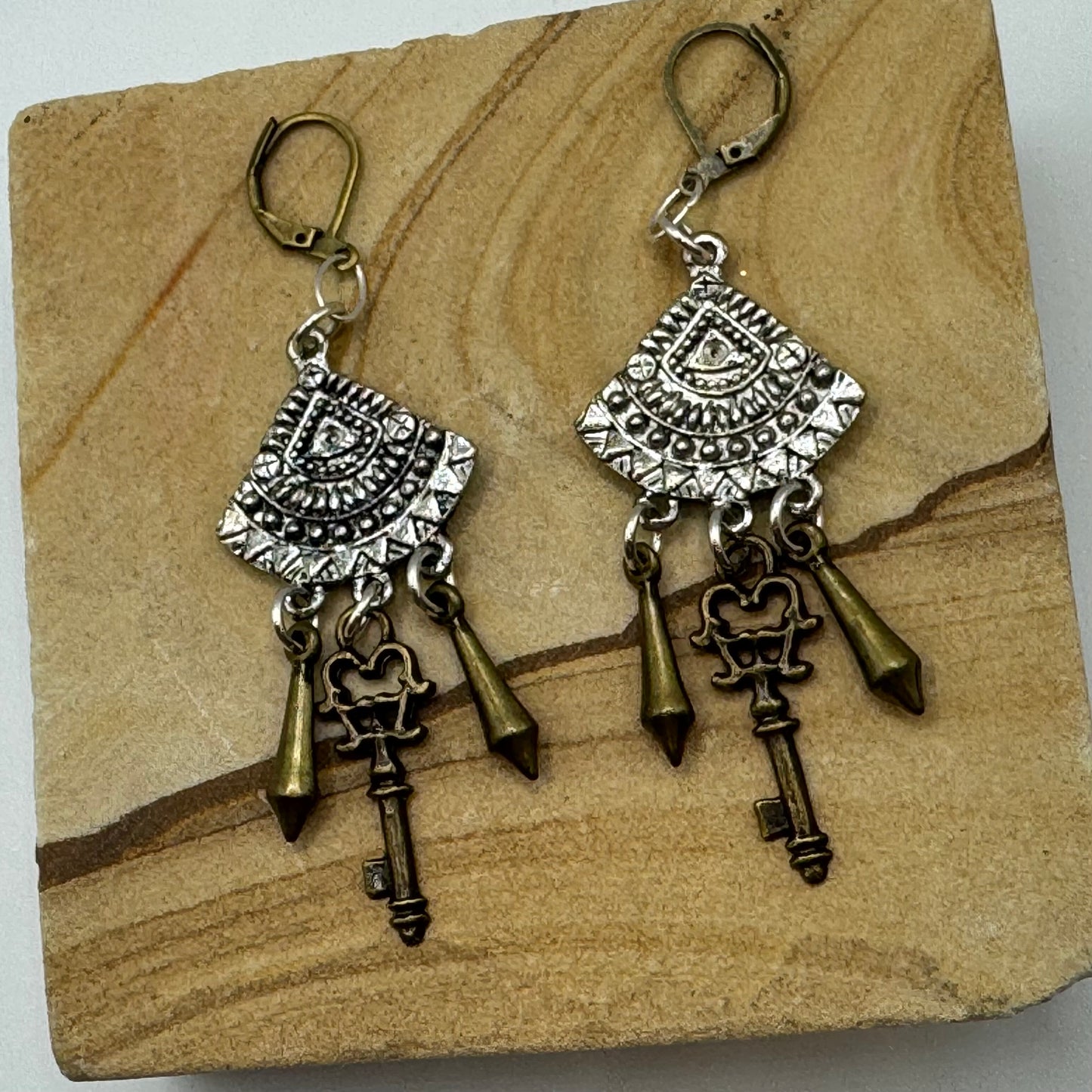 Mixed-metal fans with keys earrings