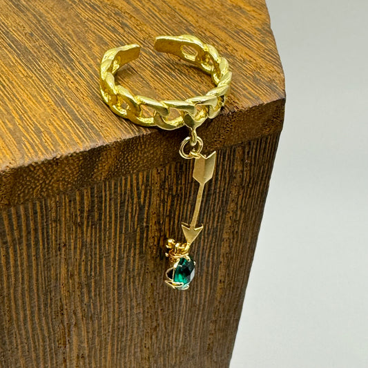 Gold chain ring with emerald arrow drop