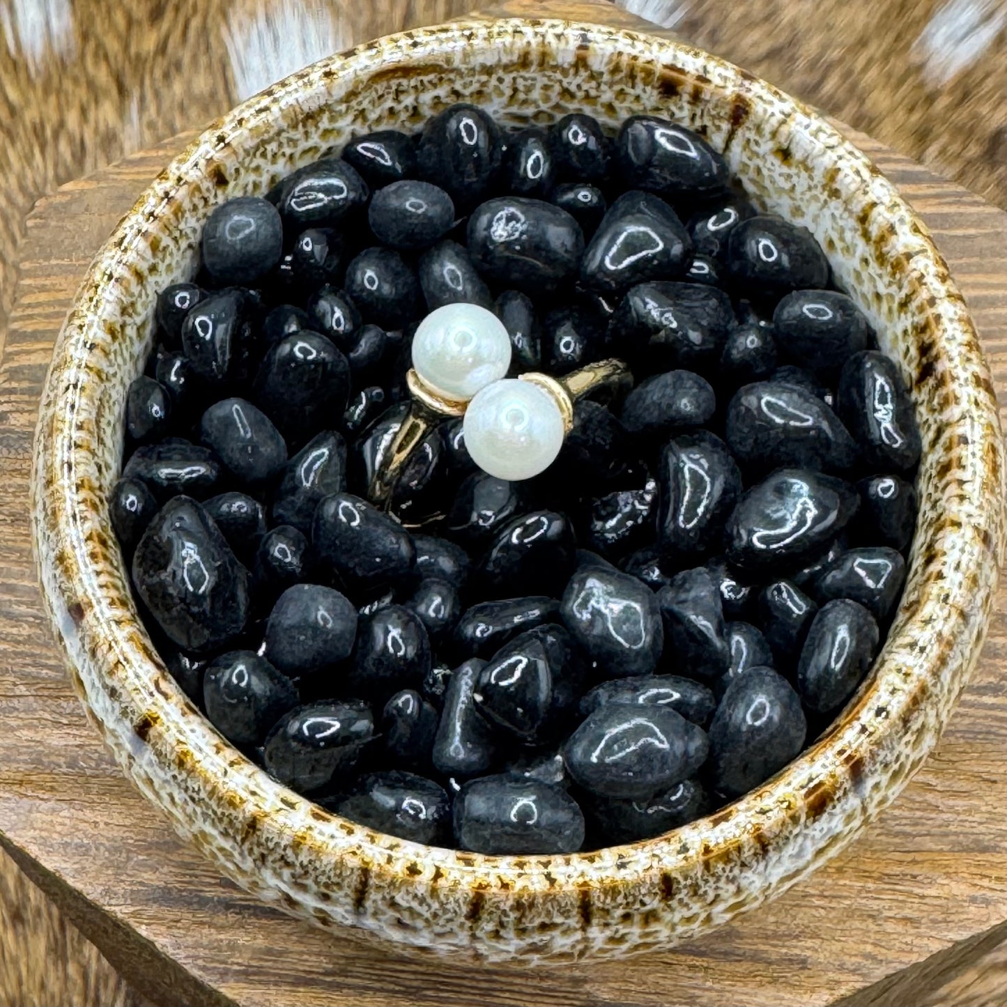 Double pearl gold ring