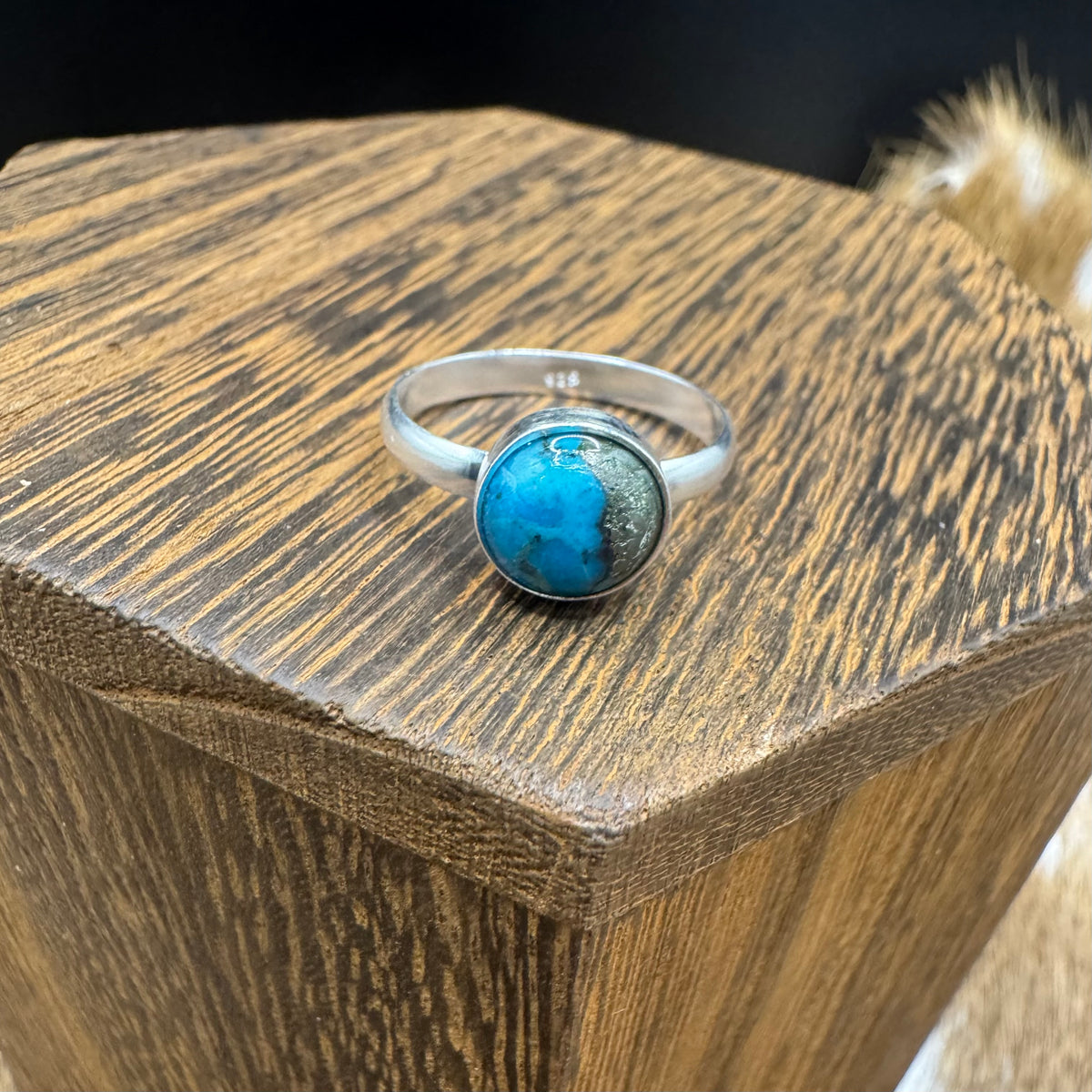 Turquoise & sterling silver ring