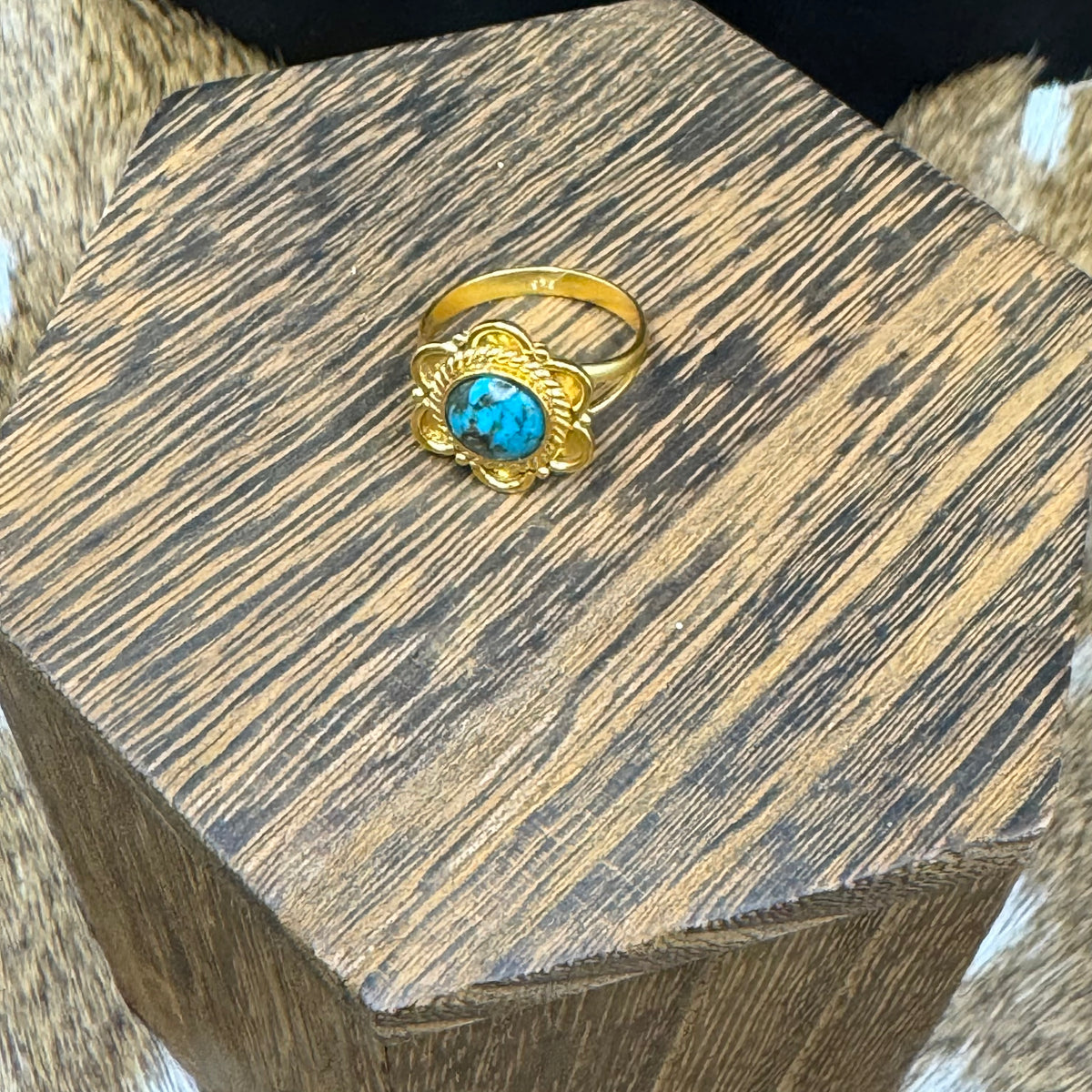 Gold & turquoise floral ring