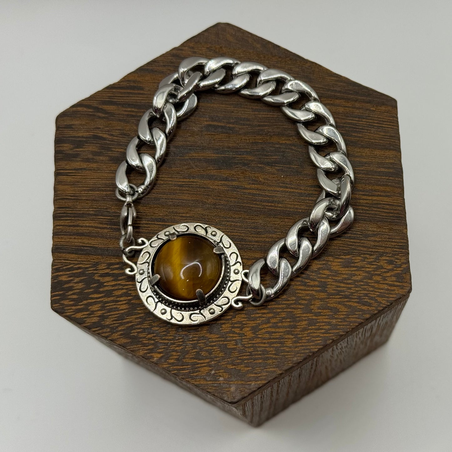 Chunky silver tiger’s eye bracelet