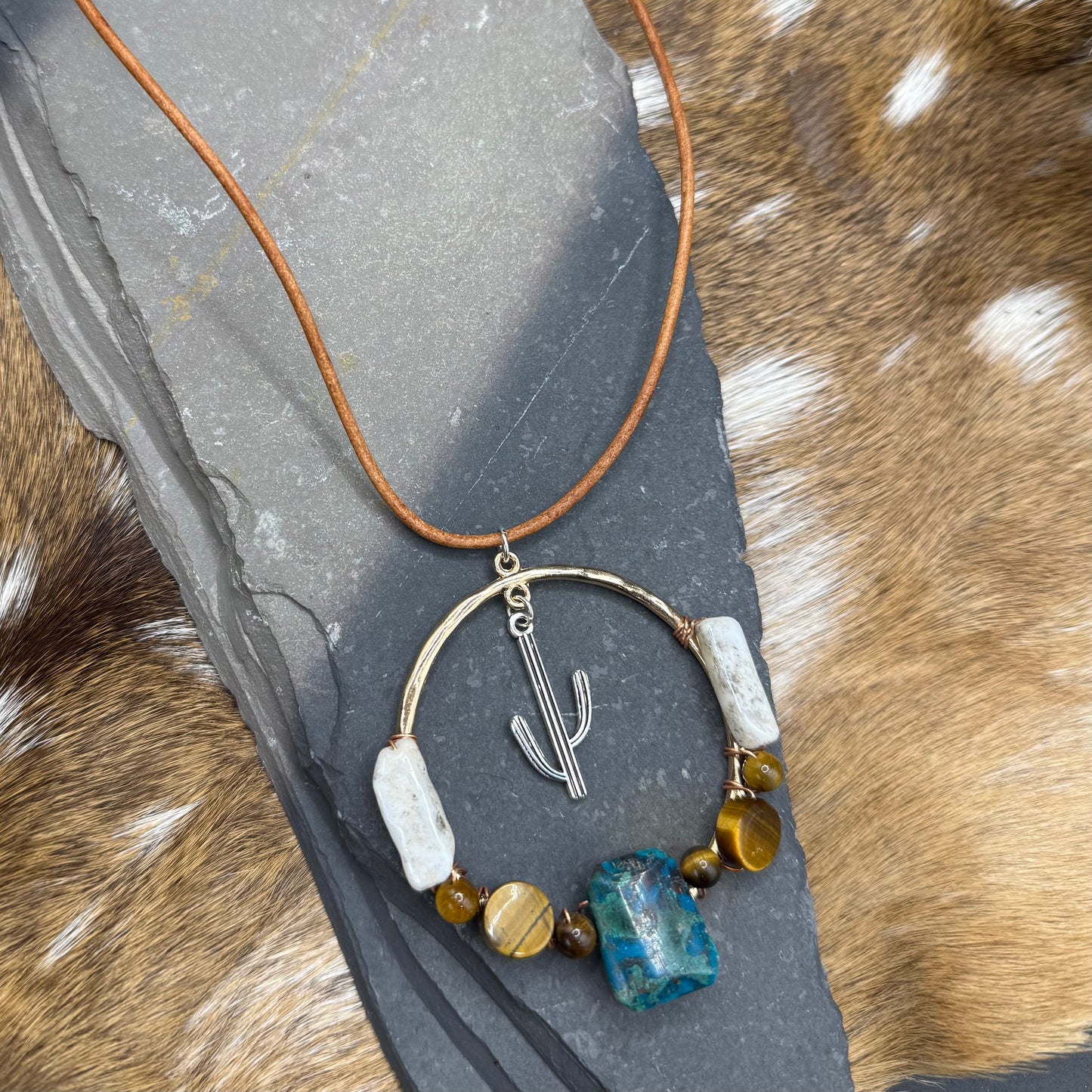 Desert Oasis - Ivory Sands necklace