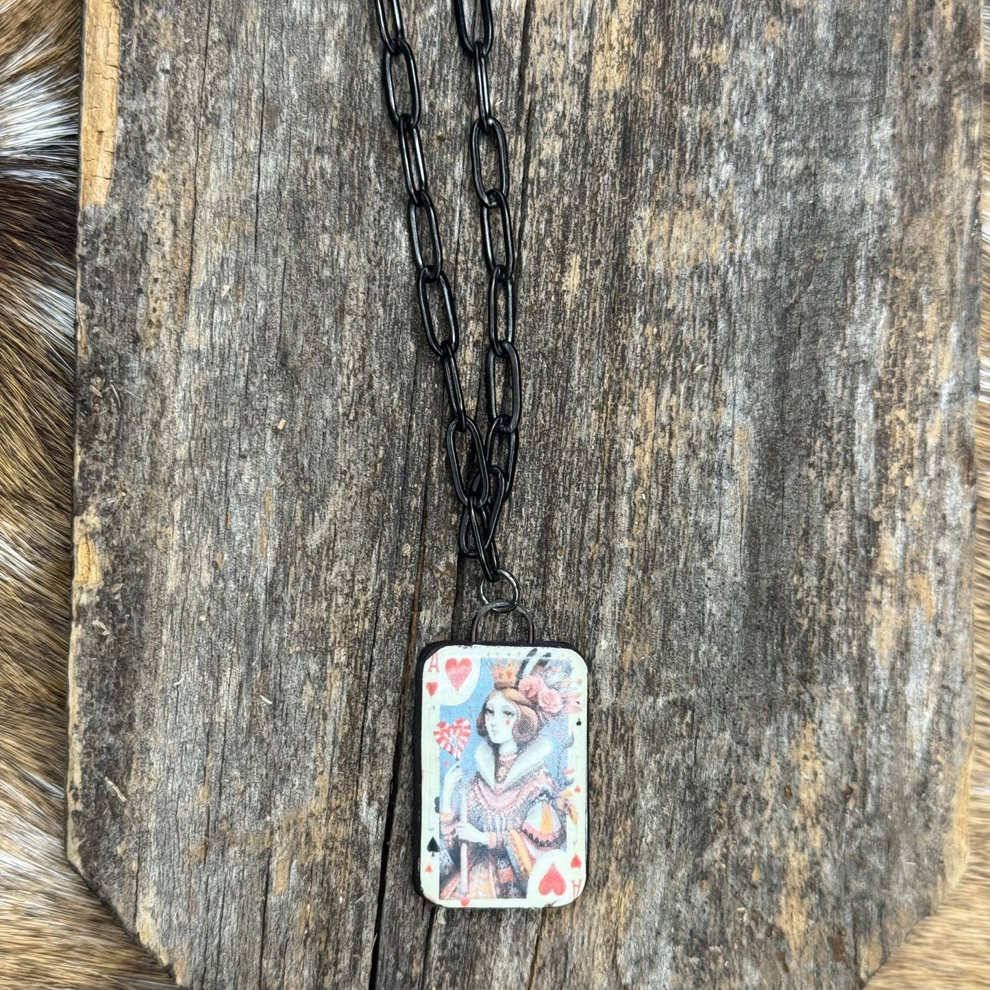 Queen of hearts necklace