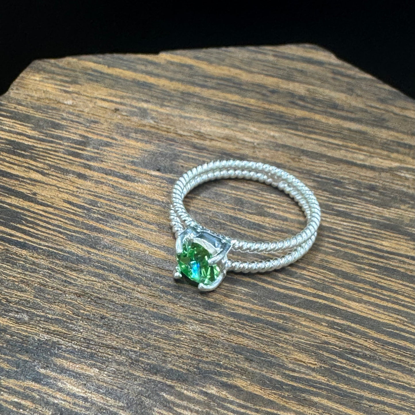 Peridot & sterling silver ring