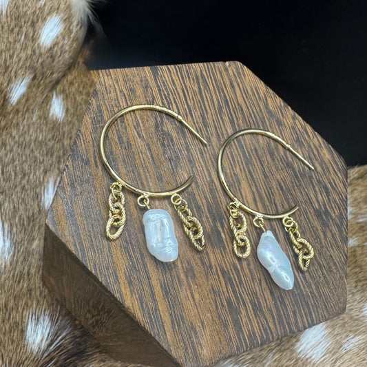 Baroque pearl hoops