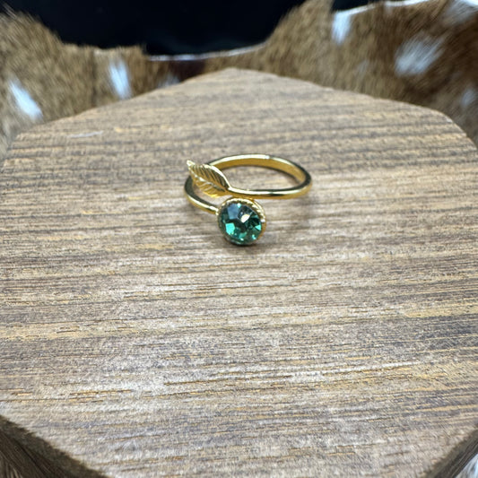 Emerald leaf ring