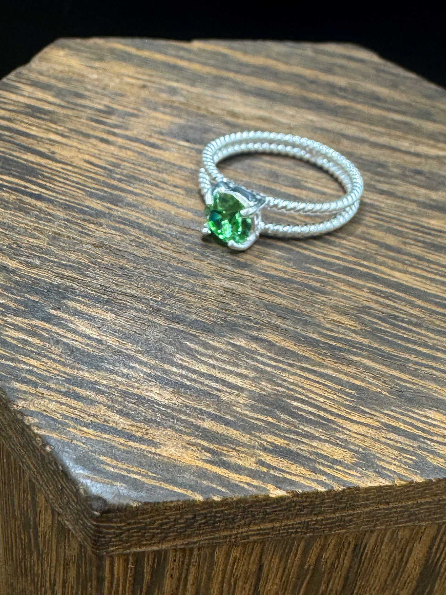 Peridot & sterling silver ring
