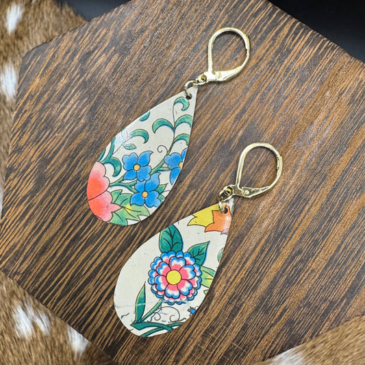 Vintage tin teardrops